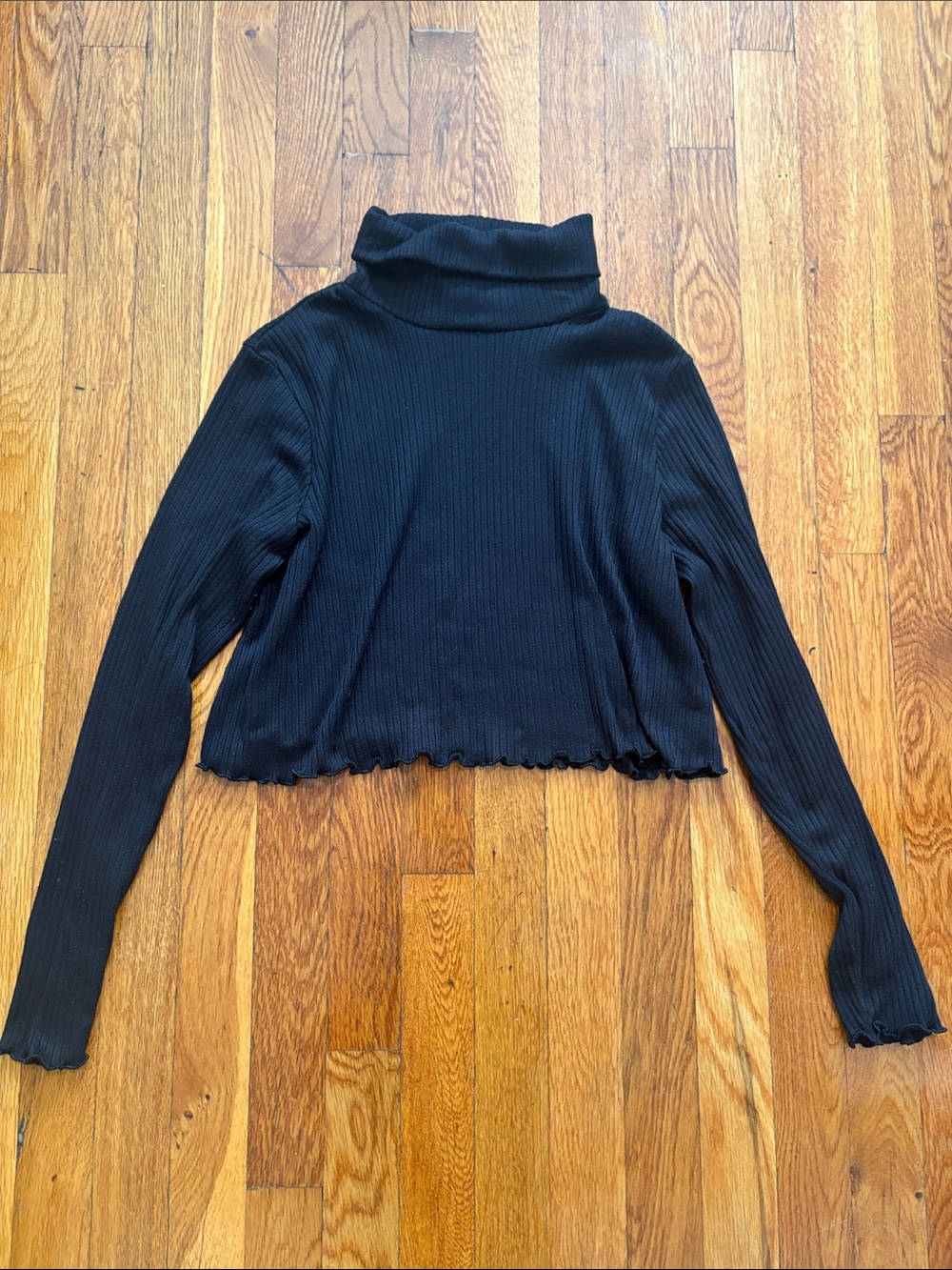 Arizona Jean Company Black Ribbed Long-Sleeve Crop Top